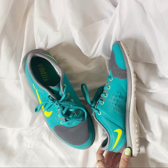 Women's Nike sneakers 👟